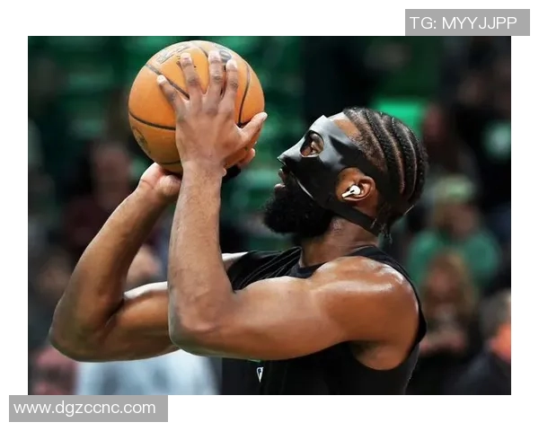 青岛客场大胜广厦总分领先米奇轰下34分10篮板布朗独砍36分 青岛客场大胜广厦总分领先米奇轰下34分10篮板布朗独砍36分