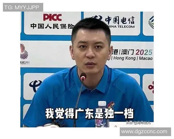 杨鸣赞新疆队表现出色在人员紧缺情况下依然展现强大实力 杨鸣赞新疆队表现出色在人员紧缺情况下依然展现强大实力